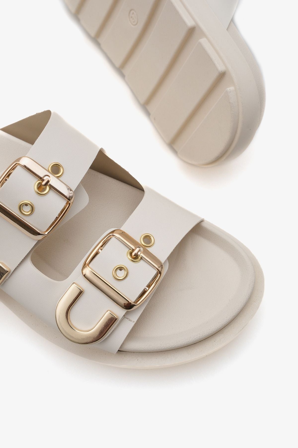 Kadın Çift Bantlı Altın Troklu Günlük Terlik Laris