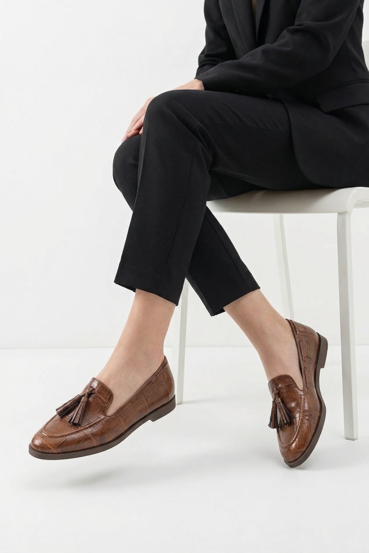 Kadın Kroko Desenli Püskül Detaylı Günlük Loafer Ayakkabı Ales Kahve Kroko