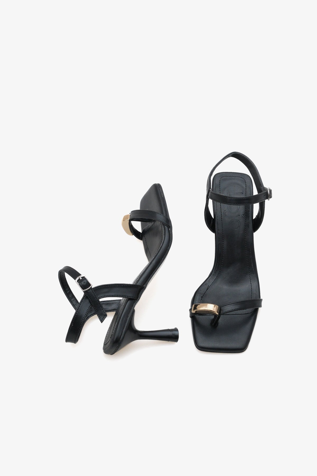 Kadın parmak arası gold tokalı topuklu günlük sandalet feliy