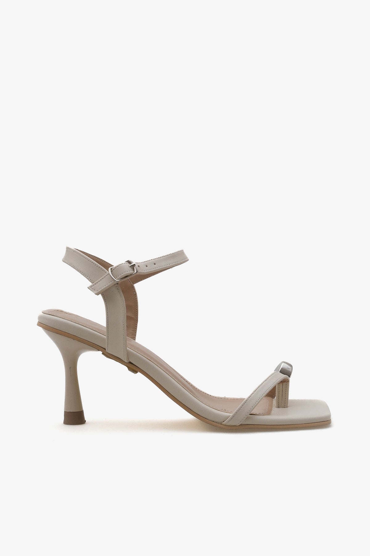 Kadın parmak arası gold tokalı topuklu günlük sandalet feliy