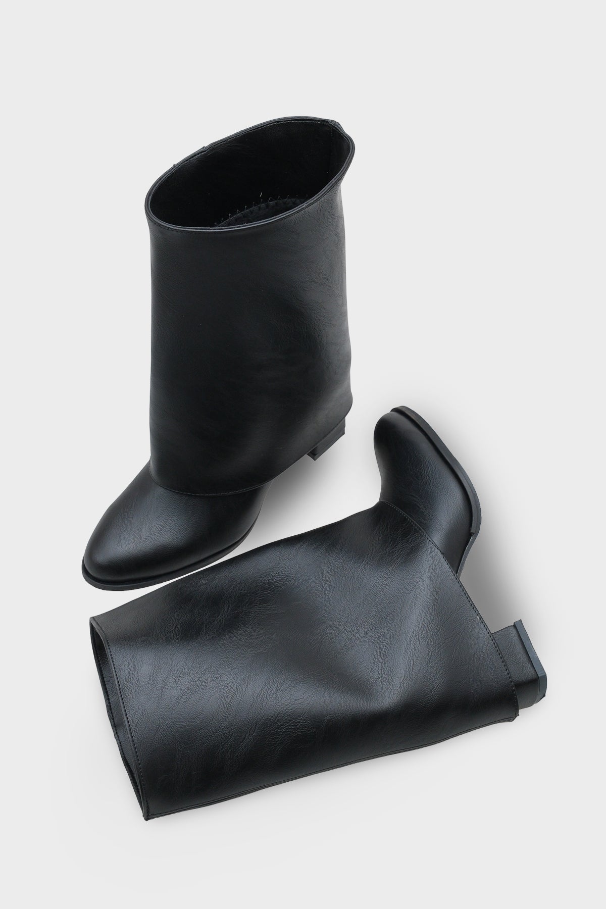 Kadın Sivri Burun Paçalı Topuklu Günlük Bot Lina Siyah