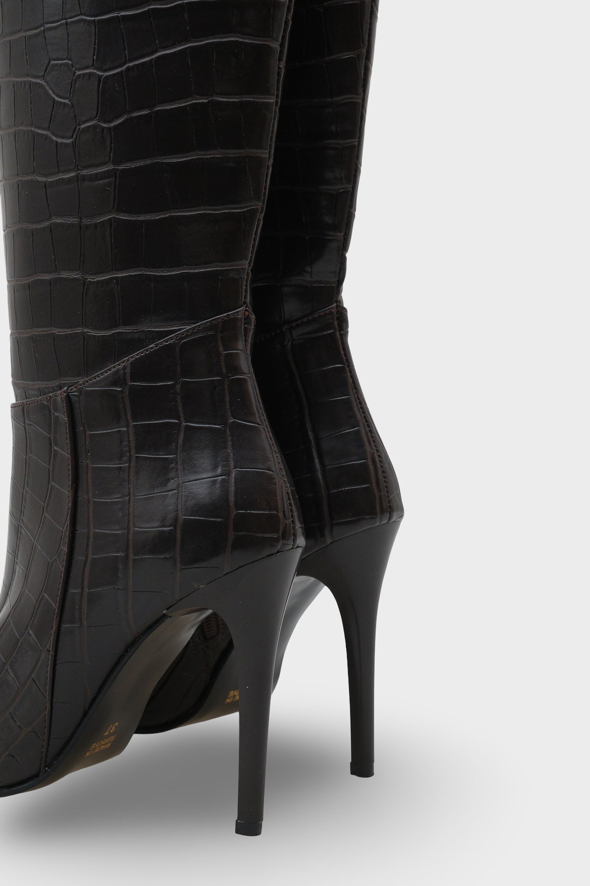 Kadın Sivri Burunlu Topuklu Yandan Fermuarlı Günlük Çizme Masi Kahve Kroko