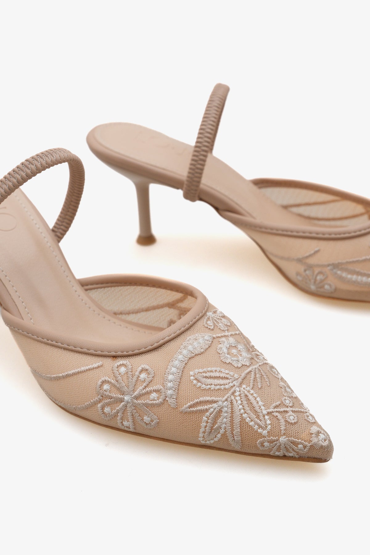 Kadın stiletto taşlı sivri burun arkası açık abiye topuklu ayakkabı Glonis