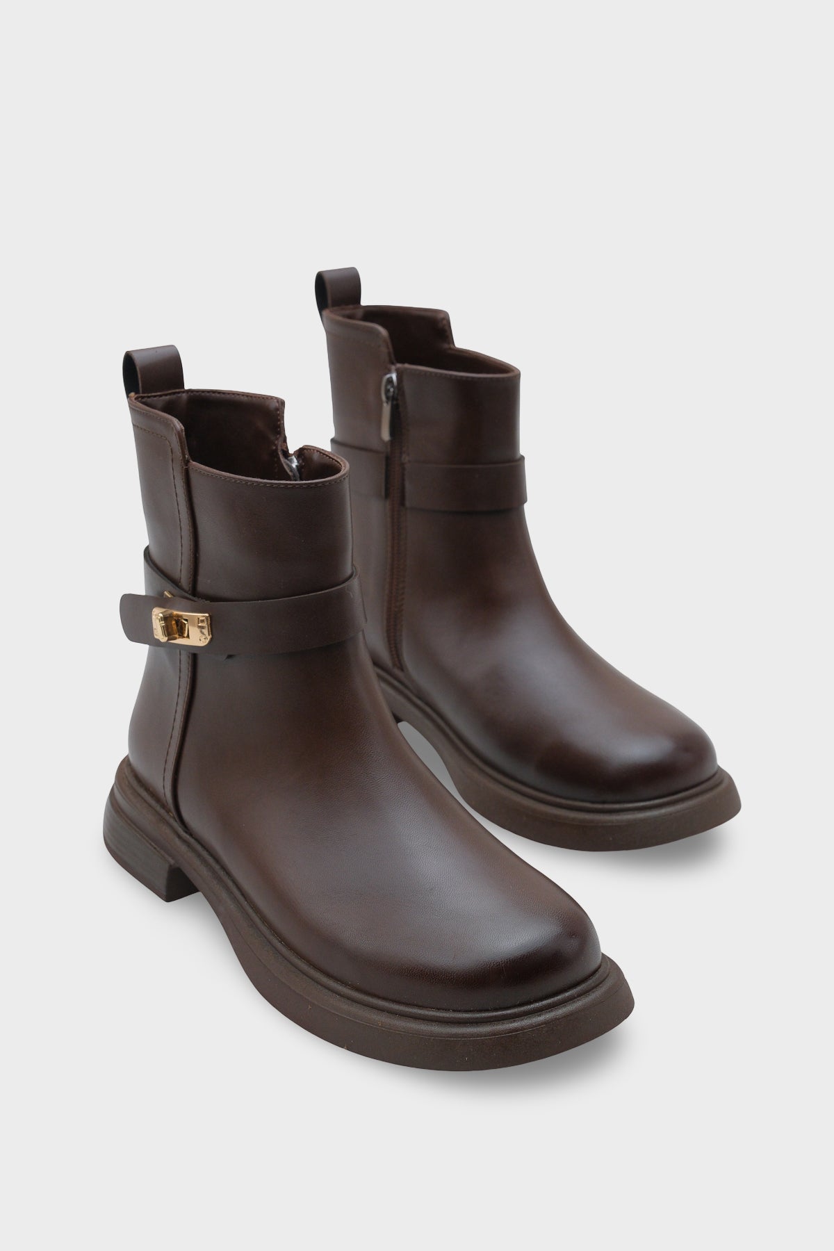 Kadın Tokalı Yandan Fermuarlı Günlük Bot Moley Kahve