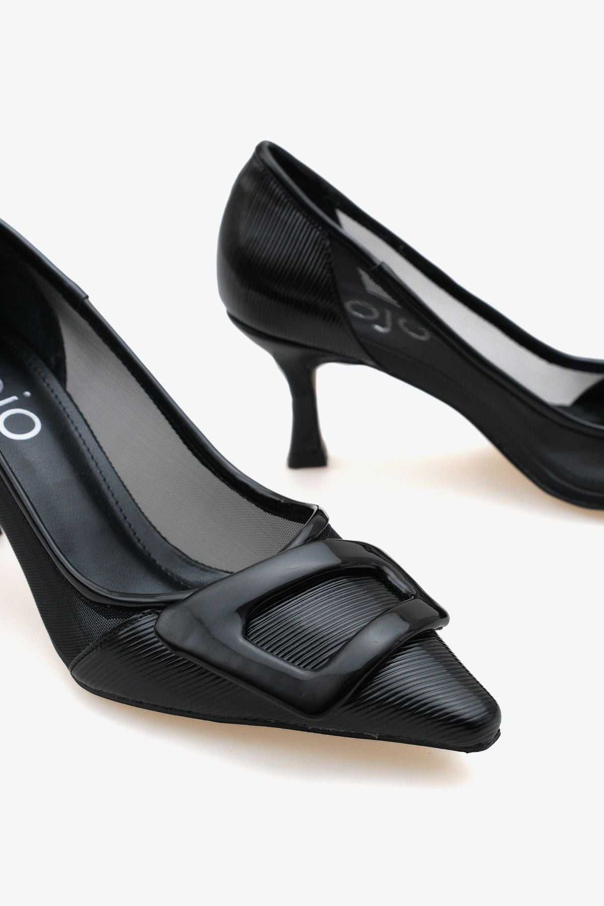Kadın Tül Detaylı Tokalı Sivri Burun Günlük Stiletto Ninka Ekru