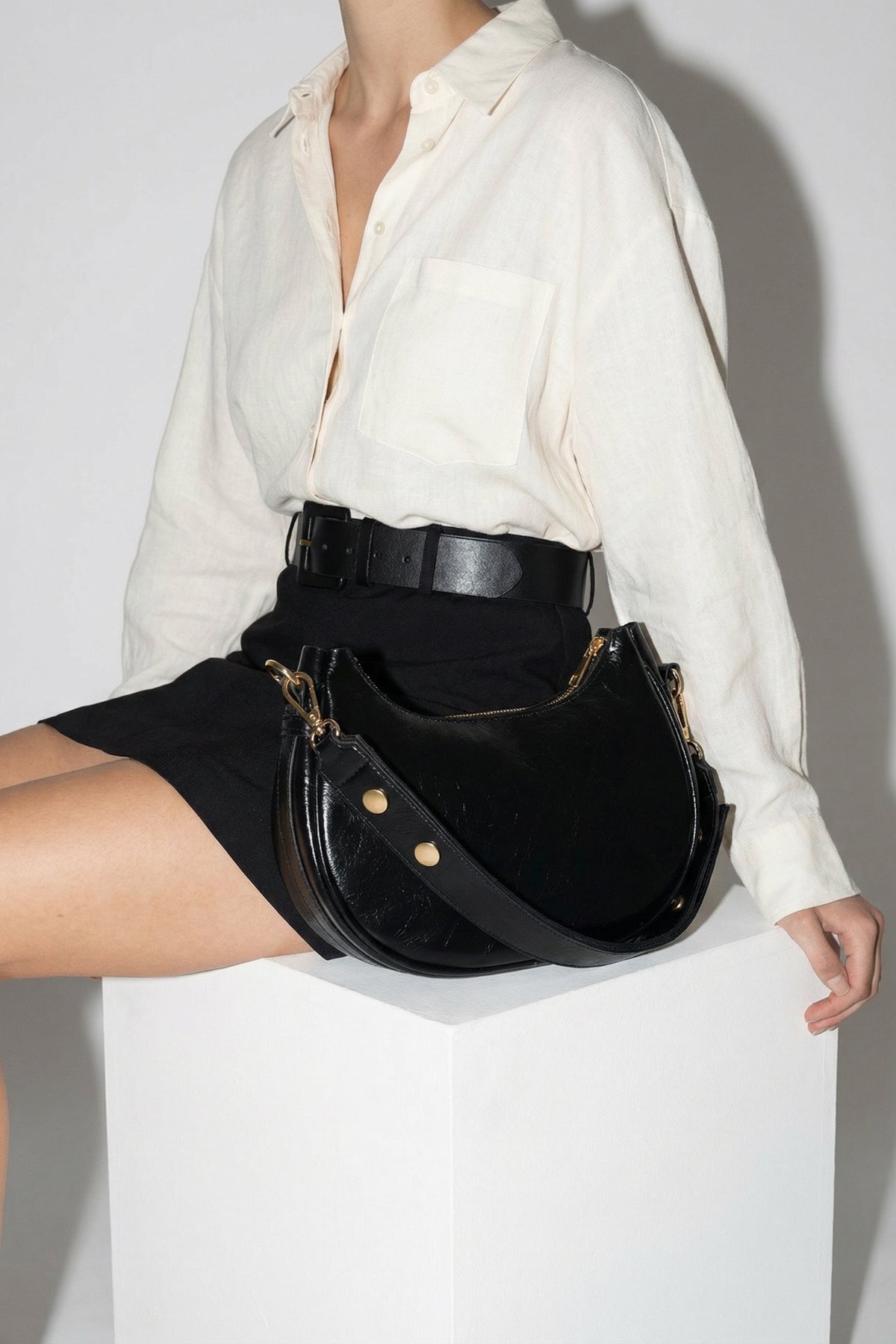 Kadın Fermuarlı El Ve Omuz Çantası Gold Troklu Vellora Siyah