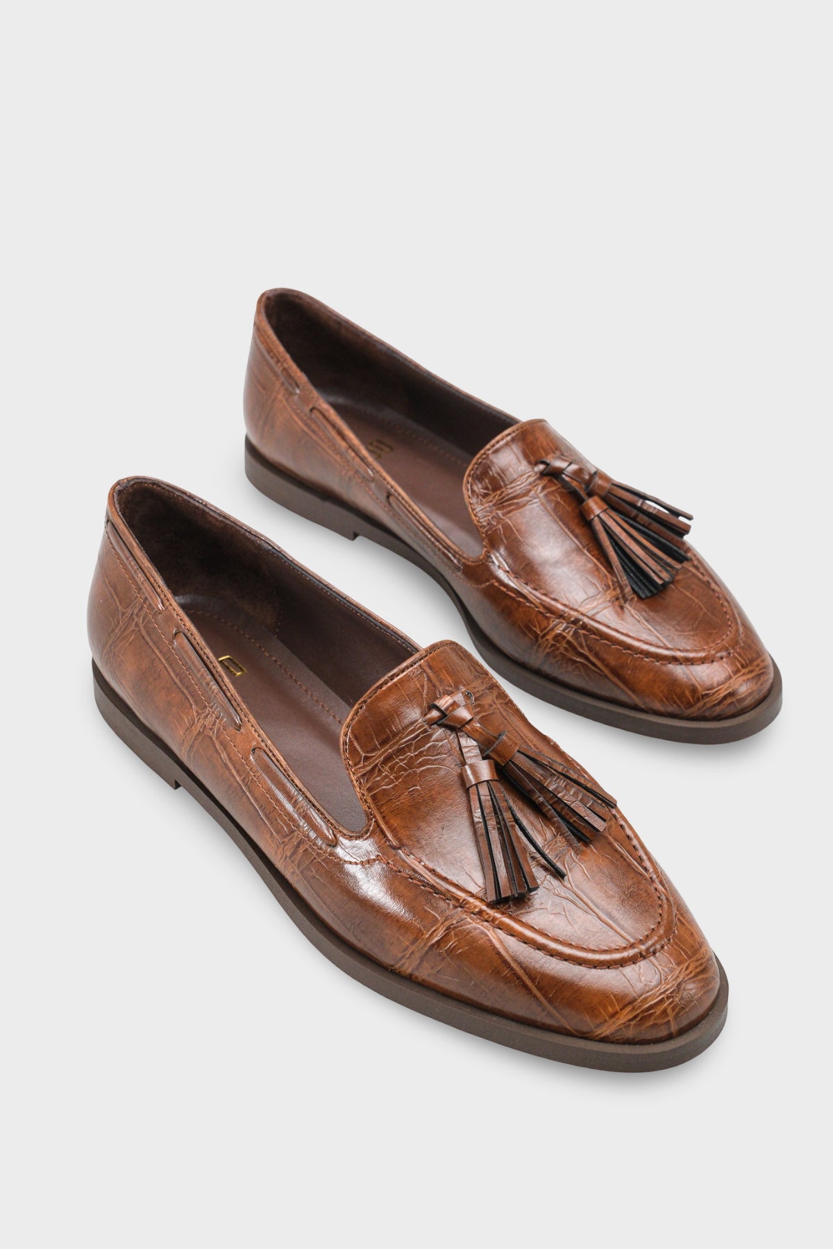 Kadın Kroko Desenli Püskül Detaylı Günlük Loafer Ayakkabı Ales Kahve Kroko