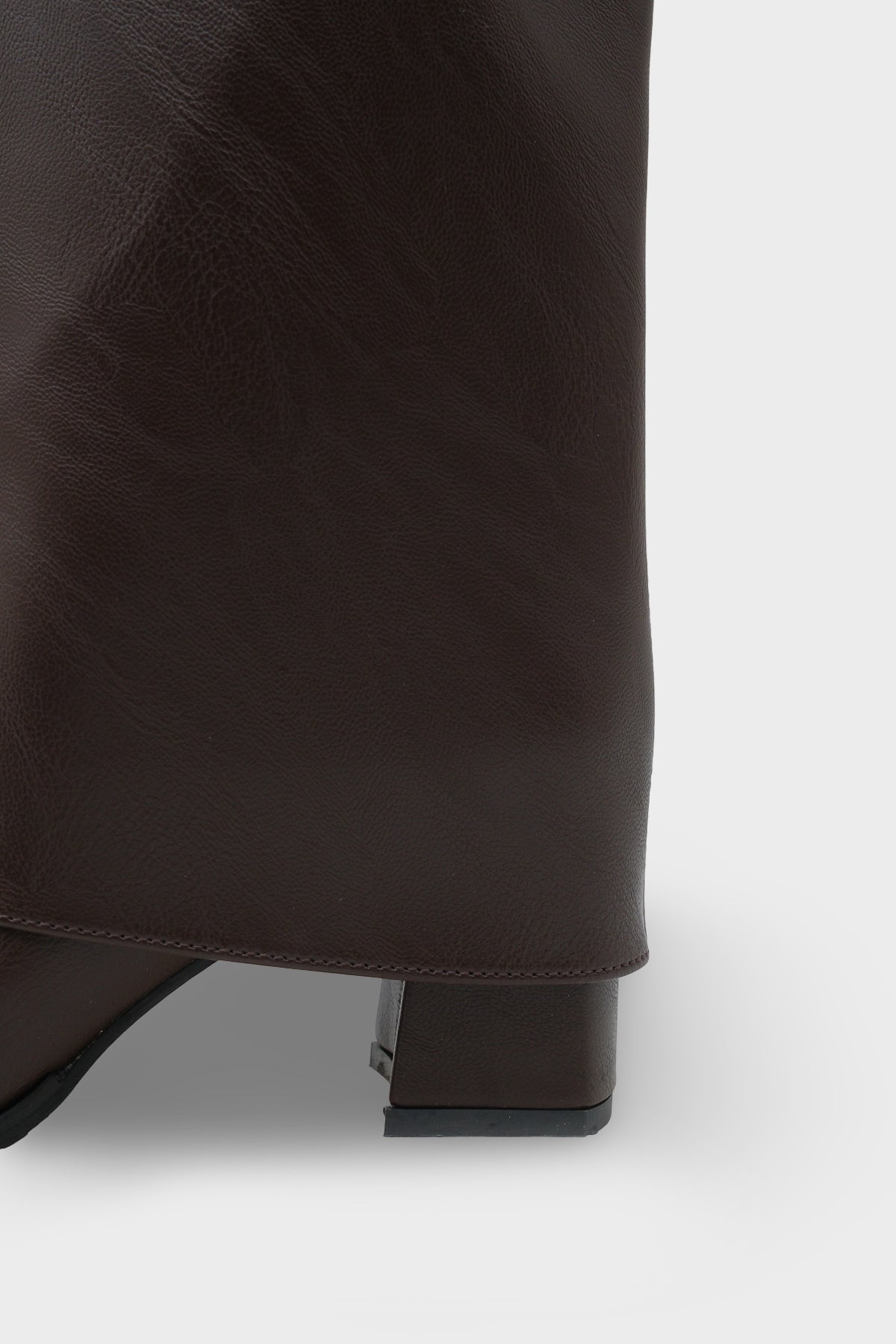 Kadın Sivri Burun Paçalı Topuklu Günlük Bot Lina Kahve