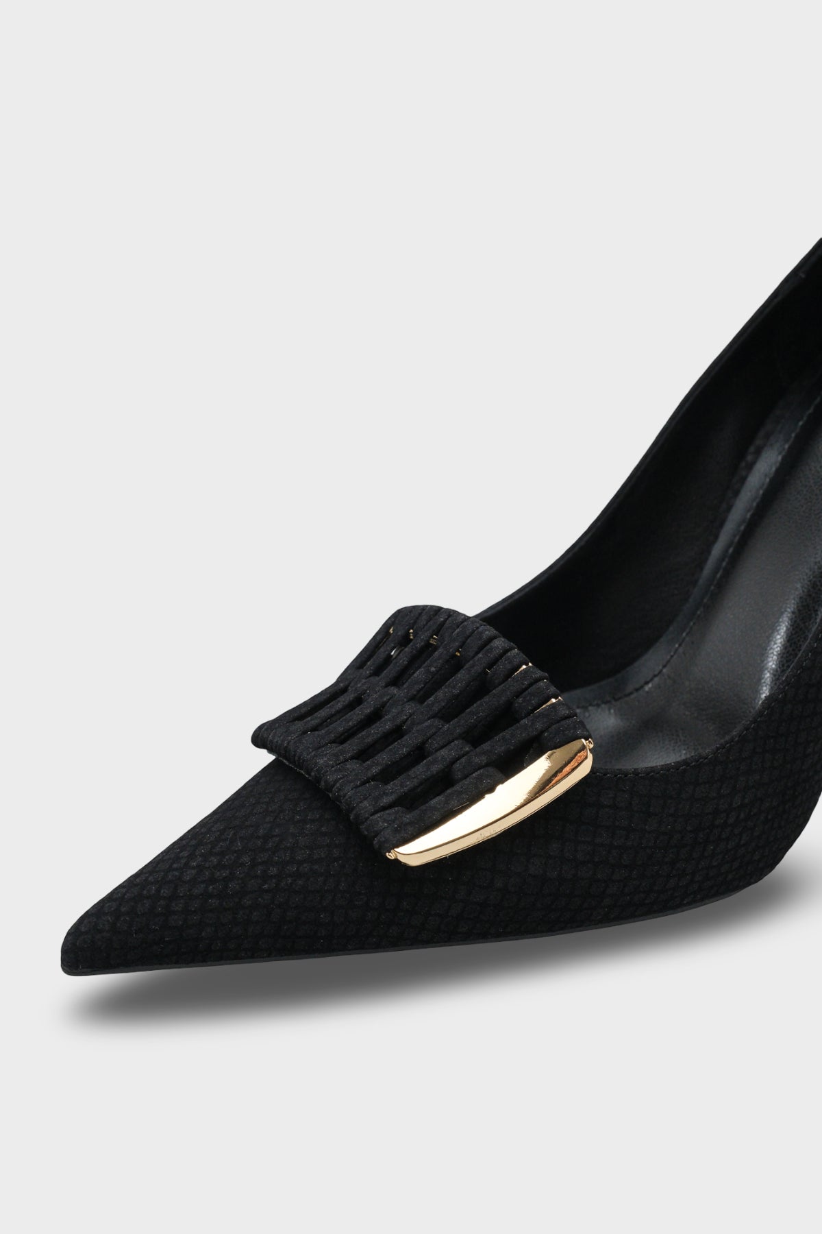 Kadın Stiletto Sivri Burun Altın Toka Detaylı Günlük Topuklu Ayakkabı Sancarlo Siyah